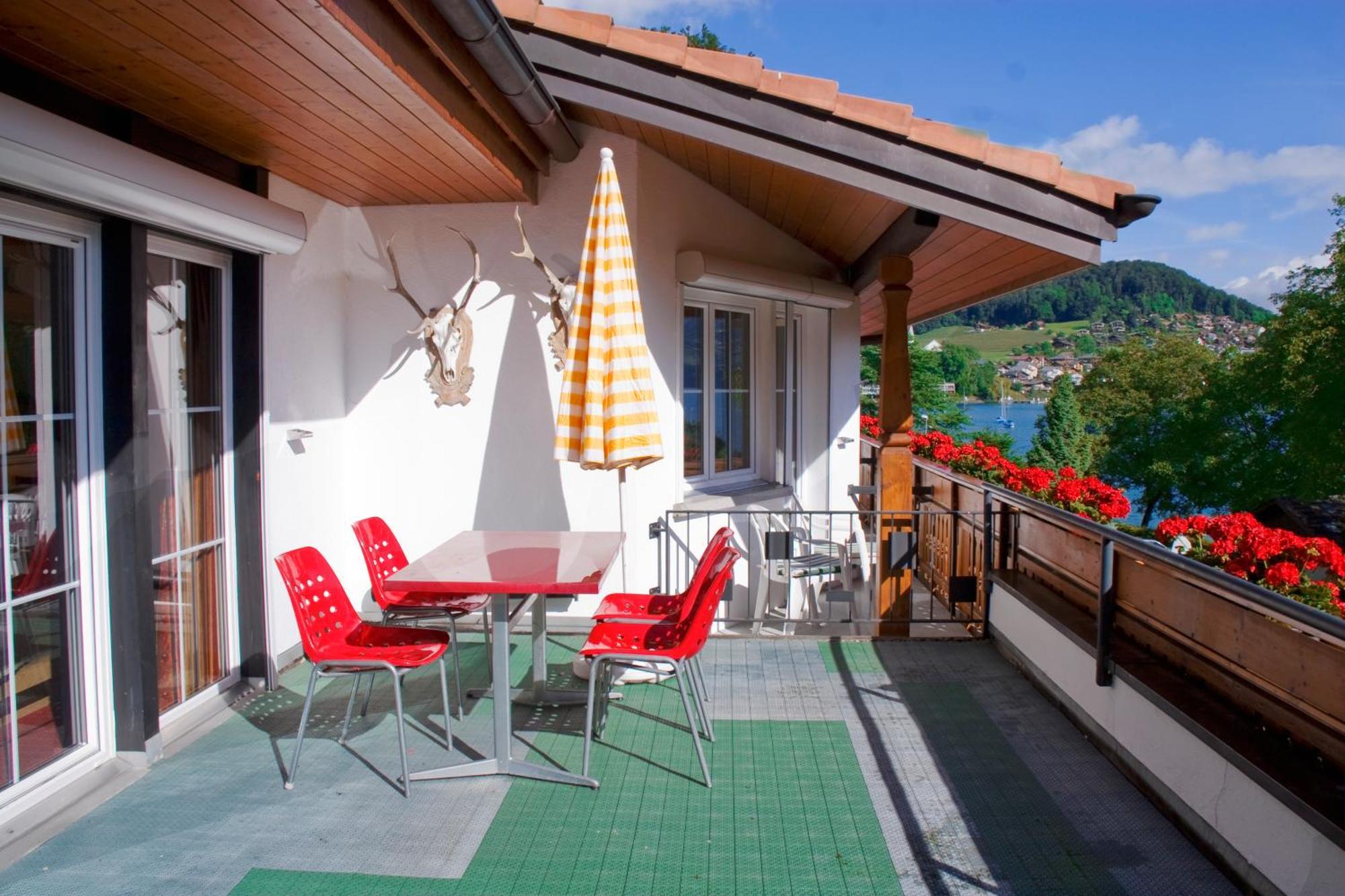 Seehotel Boutique Jaegerhof-Hubertus Faulensee Eksteriør billede